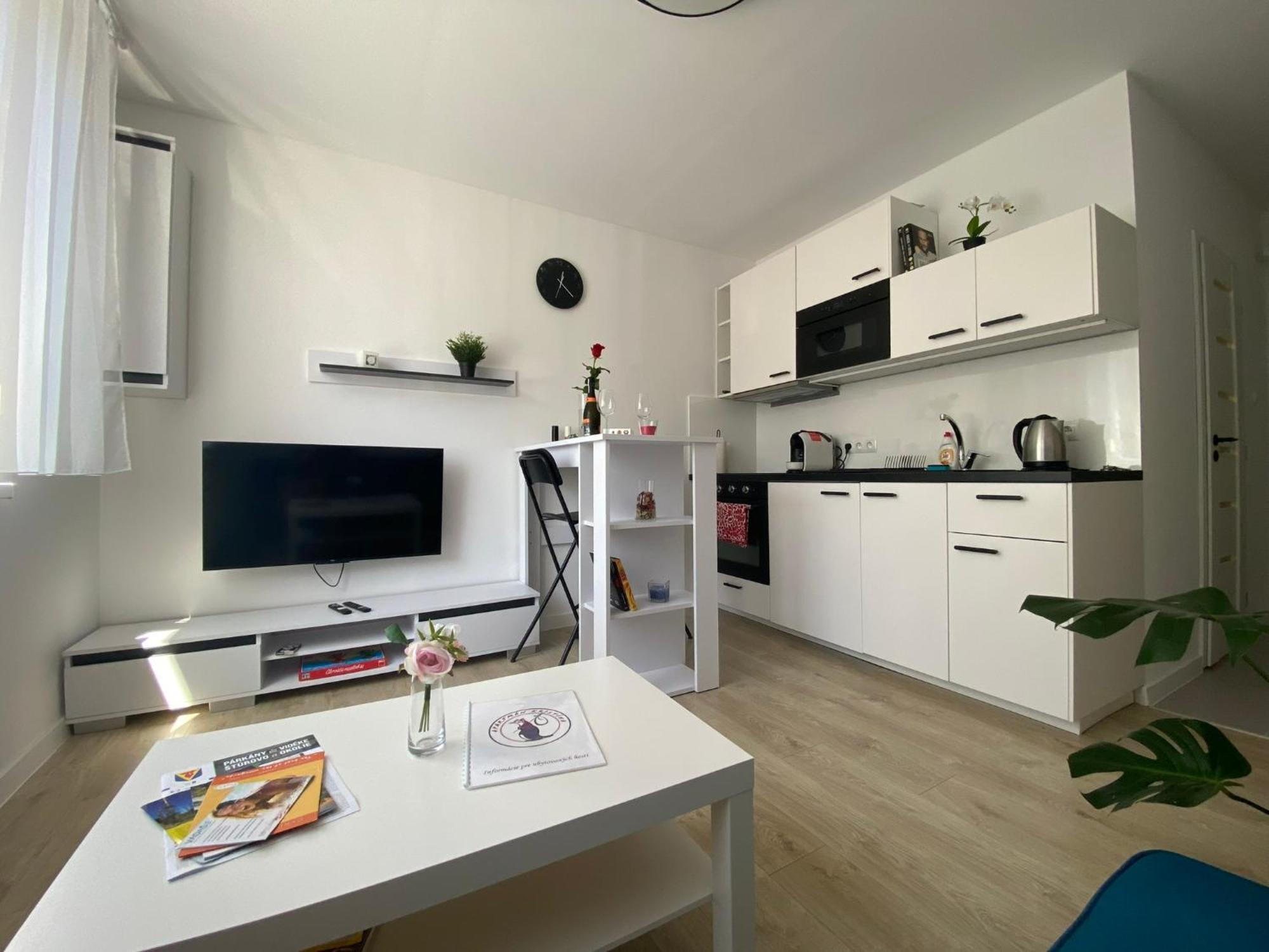 Apartman Kristina Štúrovo Εξωτερικό φωτογραφία